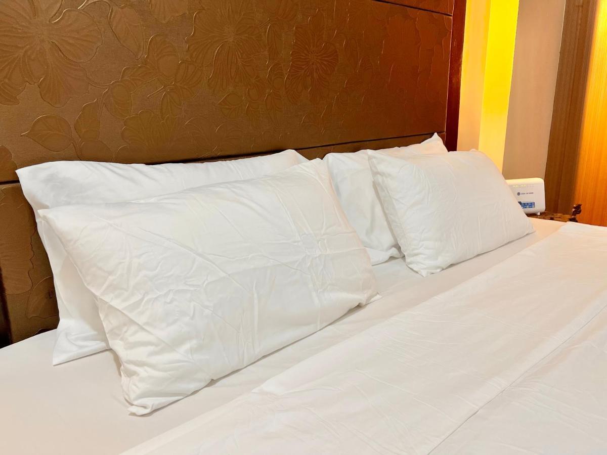 Kiel 5-Star Condo Hotel Across Naia Manila Airport Terminal 3 باساي المظهر الخارجي الصورة