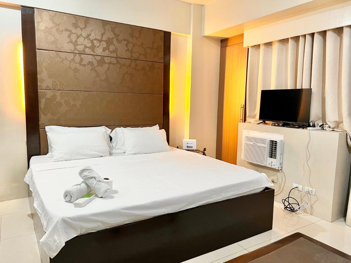 Kiel 5-Star Condo Hotel Across Naia Manila Airport Terminal 3 باساي المظهر الخارجي الصورة